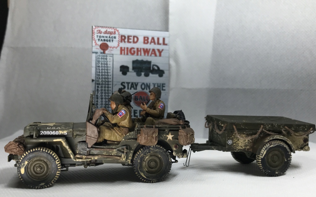 CB35106 US Jeep 1/4ton 4x4 Utility Truck (Mod.1942) avec remorque 10-cwt et équipage aéroporté BRONCO 1/35 et la M26 DEPANNEUSE char Tamiya au 1/35 - Page 3 Be1b0110