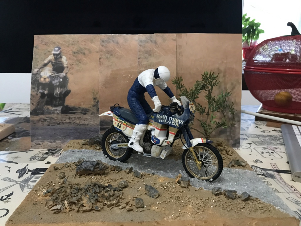 diorama NXR DAKAR 1986 - Page 2 D932a010