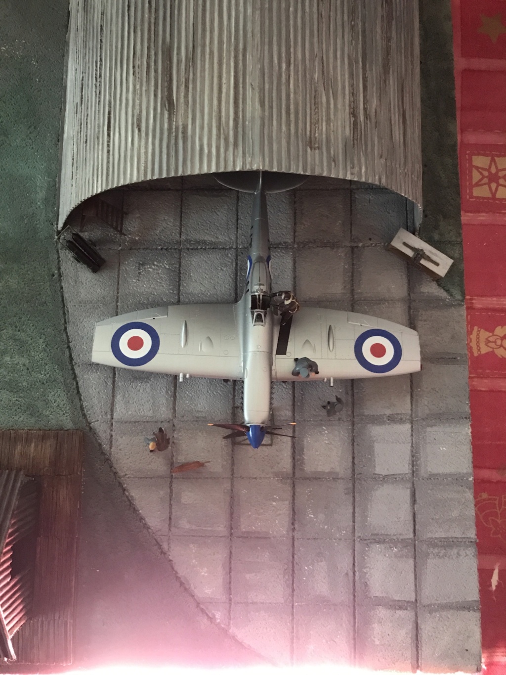 1/48 Spitfire MK.XVI Bubbletop eduard et son diorama  - Page 8 Eb040e10