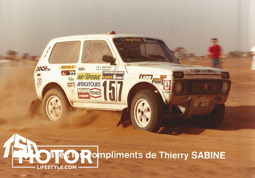 1/24 Peugeot 405T16 GR DAKAR 1989 Tamiya pour les 10 ans du forum Img_4527