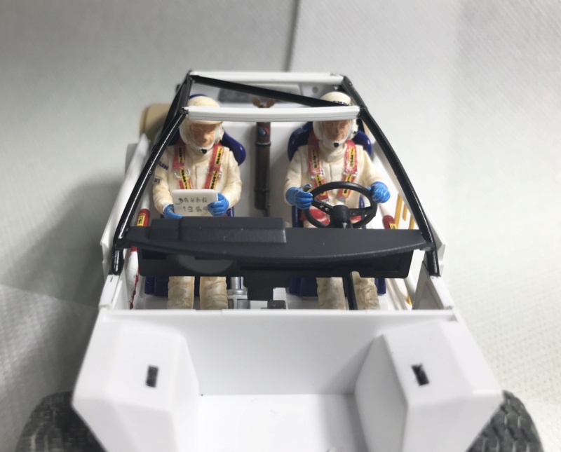 * 1/24 Peugeot 405T16 GR DAKAR 1989 Tamiya - Page 2 Img_9026