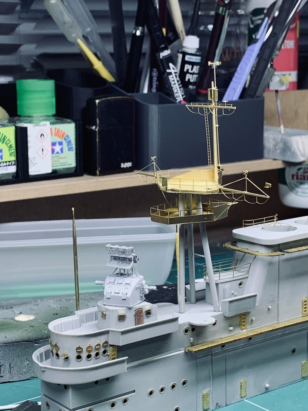 USS HORNET 1/200 MERIT + BIG ED Eduard + MK1 - Page 3 Img_1521