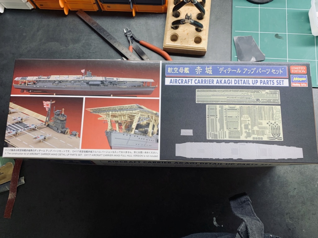akagi - AKAGI 1/700 + kit super détaillage et pont bois Img_1915