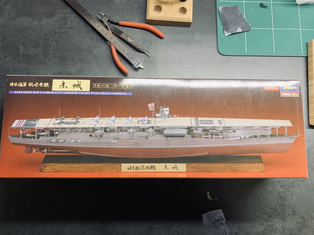 akagi - AKAGI 1/700 + kit super détaillage et pont bois Img_1917