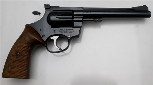 The finest .22 Target Revolver? Pix07610