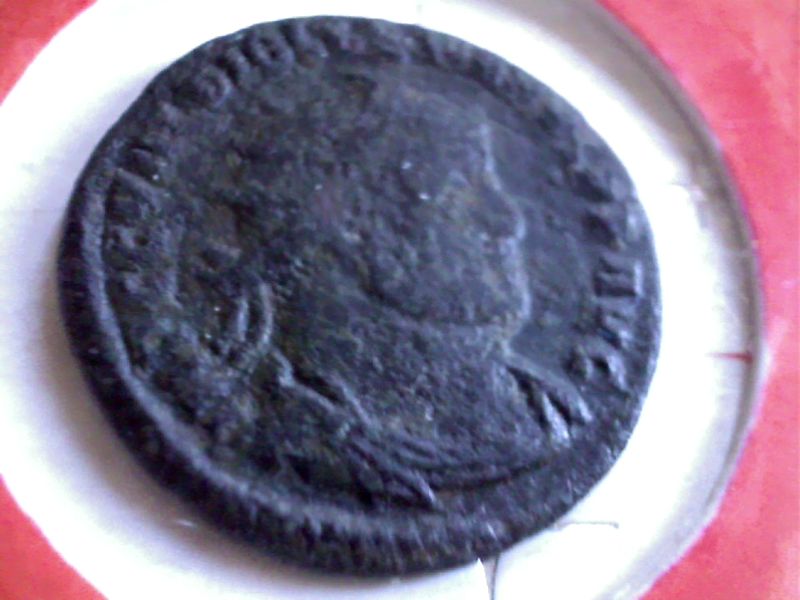 3 petites monnaies Romaines à identifier Webca234