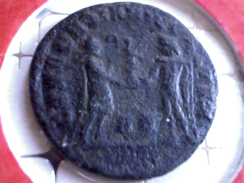3 petites monnaies Romaines à identifier Webca235
