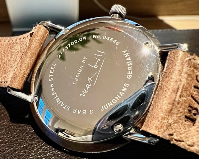 junghans - revue Junghans Max Bill 34 mm Img_8012