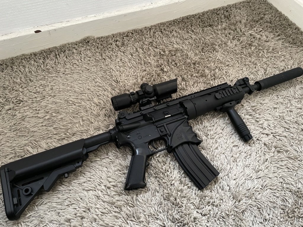 VENDU    M4A1 AEG Full Métal 1.6 Joules 047f2210