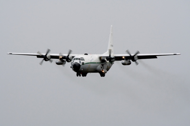 طائرة النقل سى-130 هرقل  CC-130 Hercules 23-01-10