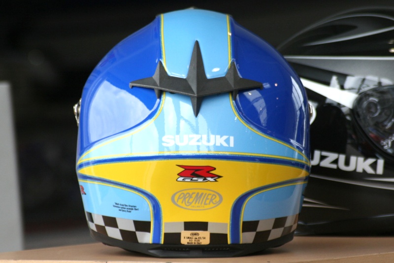 Casque Suzuki GSXR Rizzla + Casque12