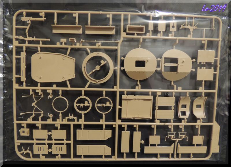 Rolls-Royce Armored Car - MENG - 1/35ème 112