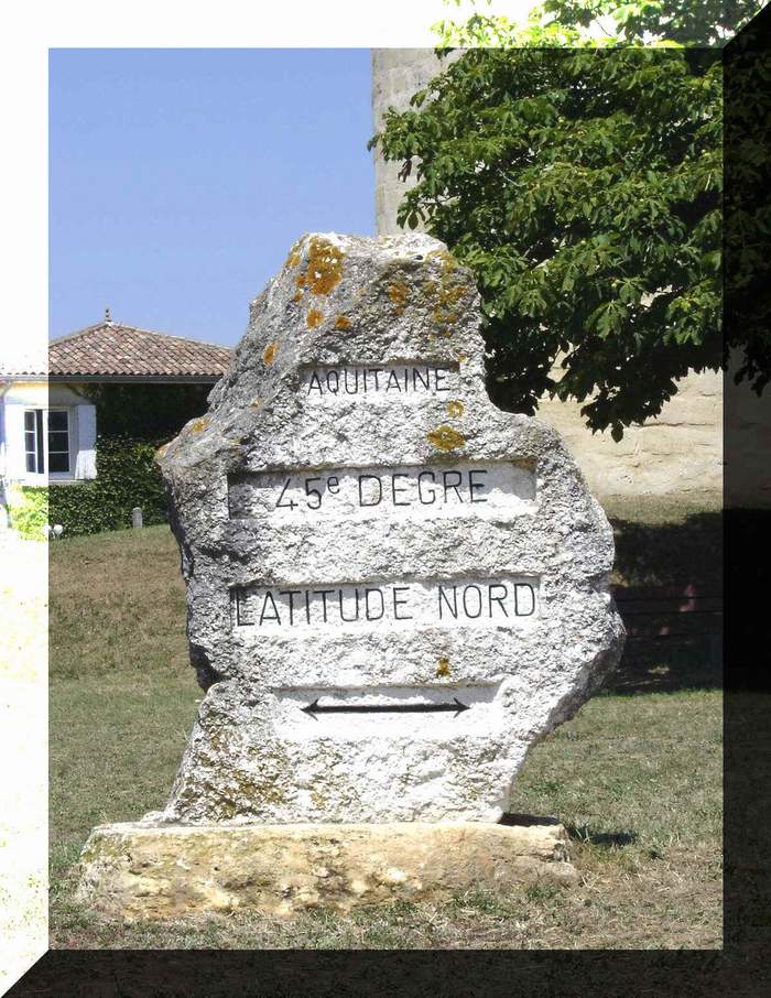 Les monuments et panneaux dédiés au 45ème parallèle nord Standr12