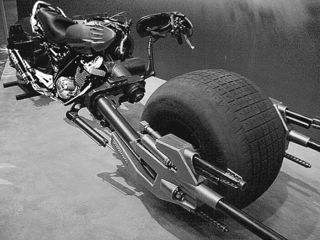 MODIF: The BAT Bike ... futuristic muscle techno bike ... - Page 4 Batmam13