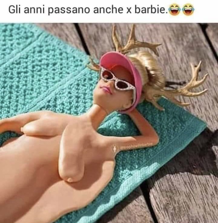 Barbie A655x810