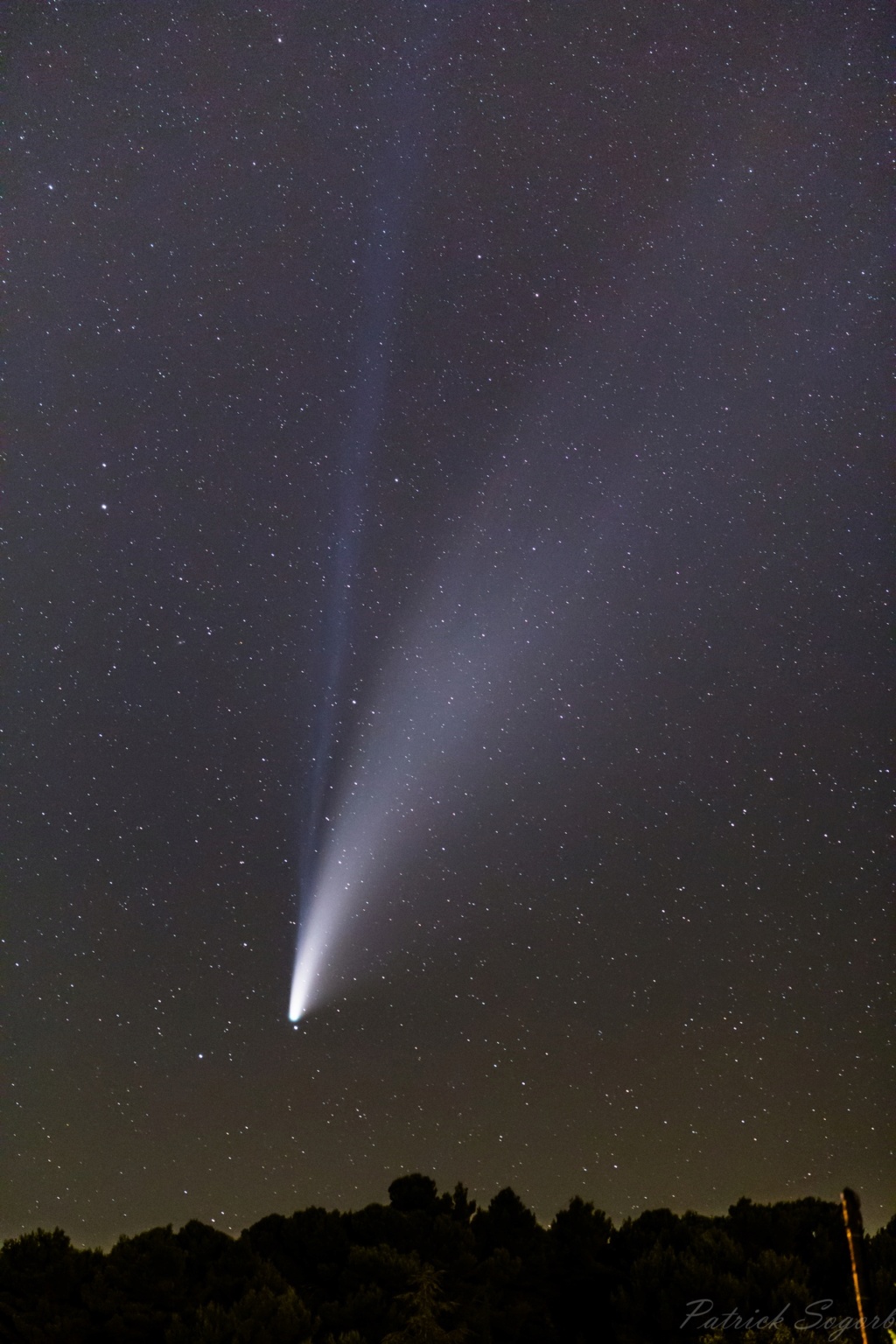 Comete NEOWISE C_202012