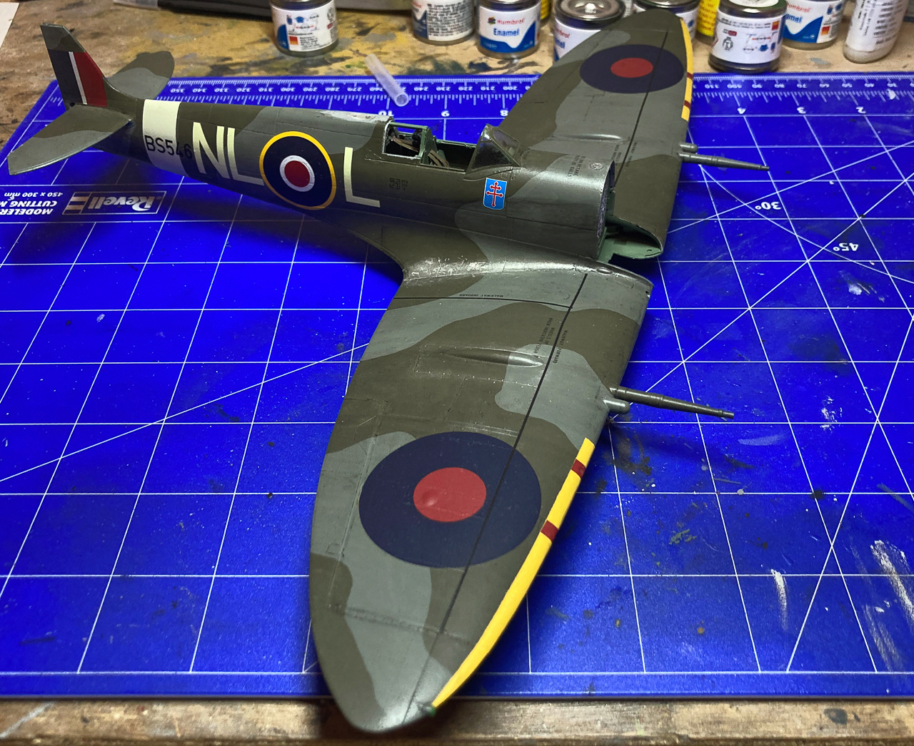 Spitfire Mk XIV [Tam + conversion 1/32] Img_3310