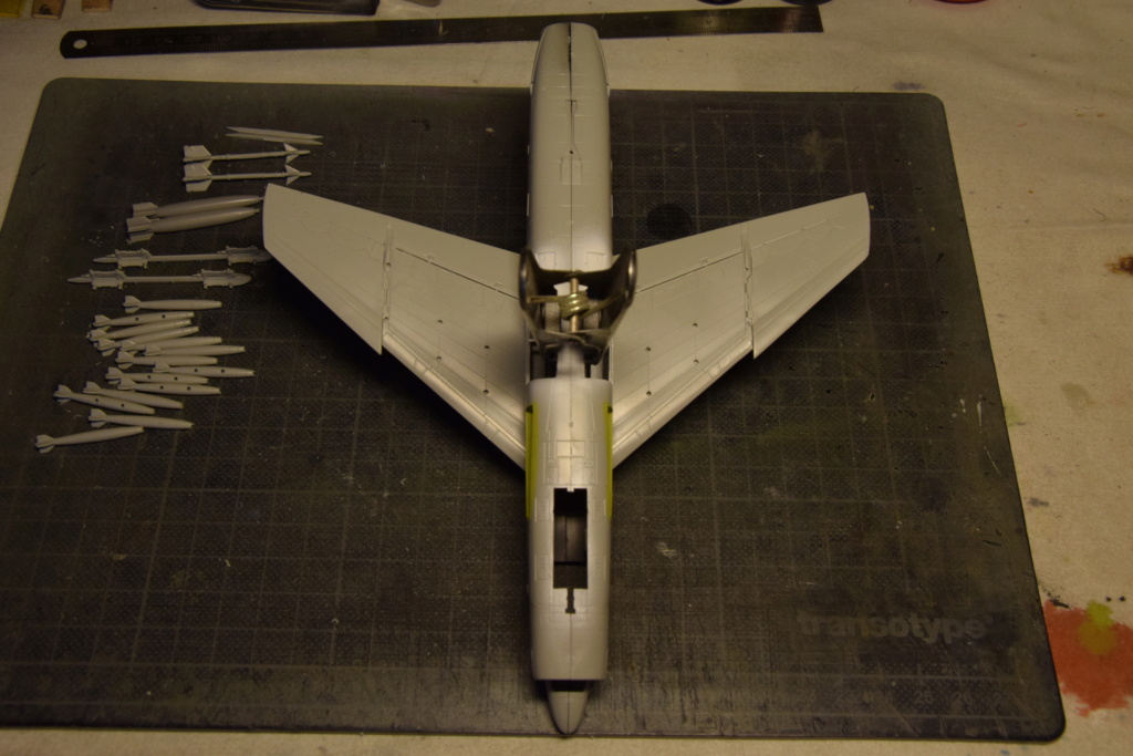 Vought A-7B "Corsair II" - Hobby Boss - 1/72 - Page 2 03317