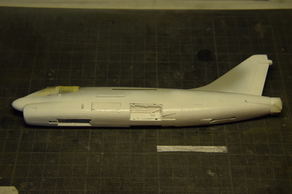 Vought A-7B "Corsair II" - Hobby Boss - 1/72 - Page 3 04414