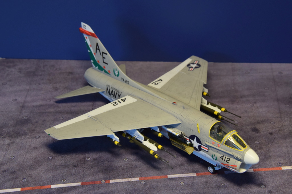 Vought A-7B "Corsair II" - Hobby Boss - 1/72 - Page 5 06412