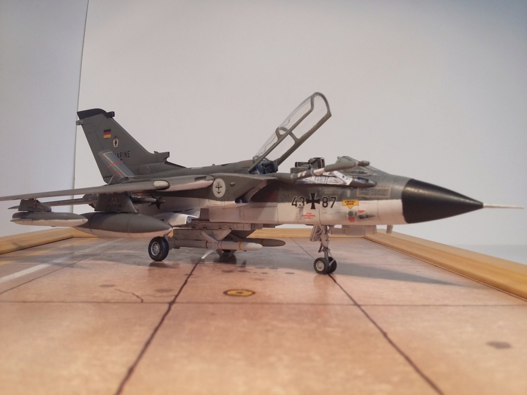 Panavia Tornado - 1/72 - Revell 10811