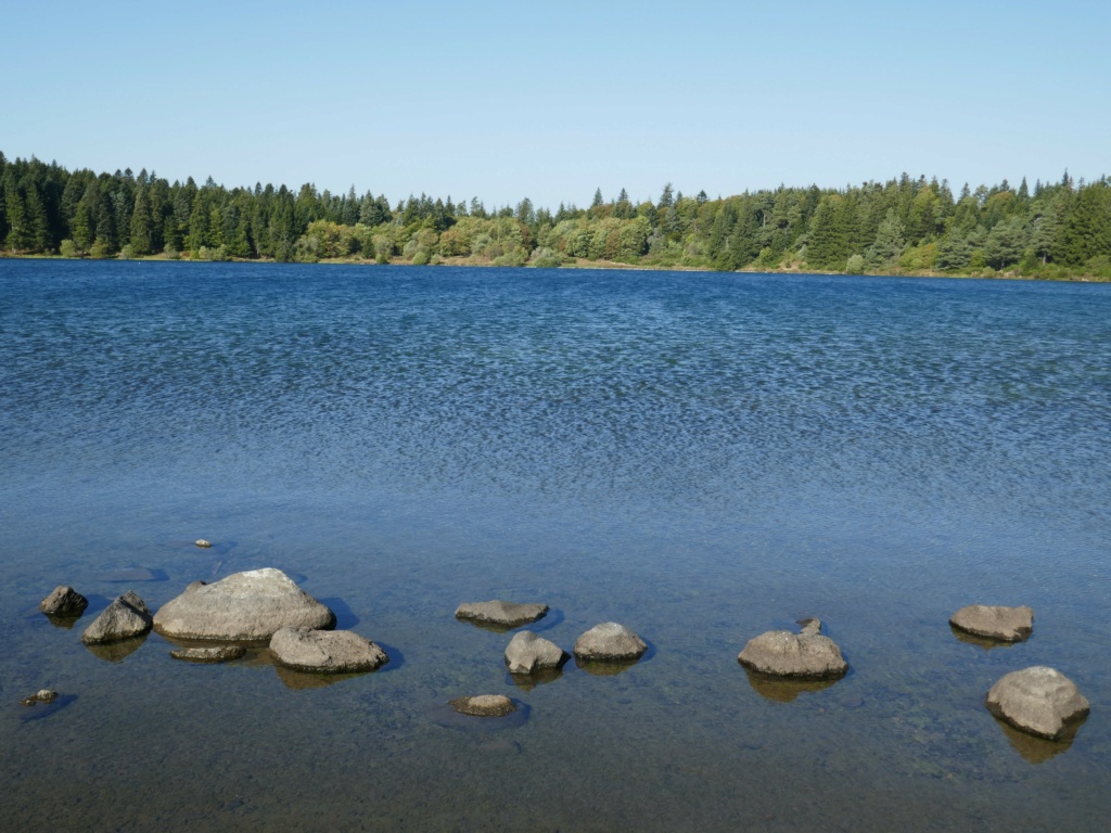   Fil parallèle au concours photo d'octobre 2023 : un paysage de lac  - Page 2 P1040211