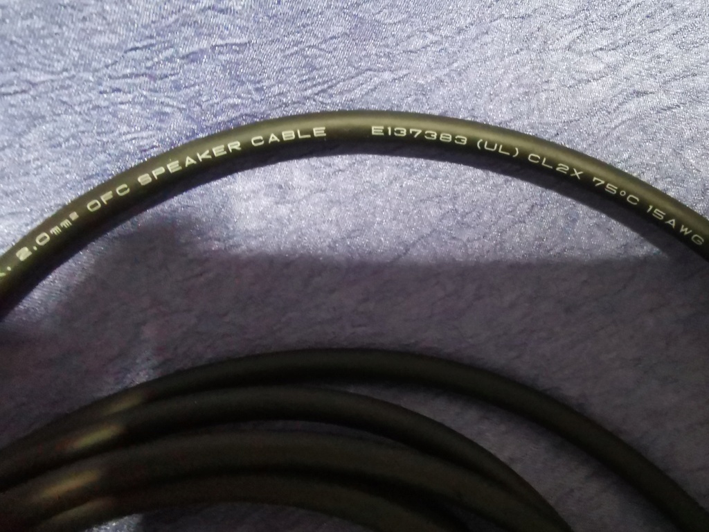 Mogami 3082 Speaker cable - 10ft Img_2020