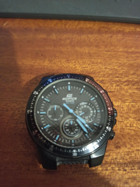Changer de bracelet et la pile Casio edifice