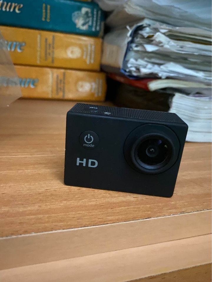 كاميرا صغيرة الحجم رياضية  hd كما موضح بالصورة بالكرتونة  لفيديوهات احترافية 13136910