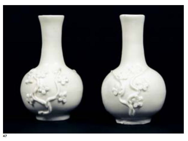 Petit Vase Raku aux blanches de pruniers Sans_t10