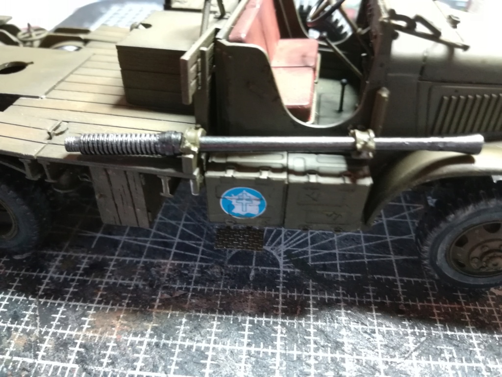 Camion GMC équipé d'un canon de 40 m/m Bofors - marque HOBY BOSS - échelle 1/35 TERMINE. - Page 2 Img_2132
