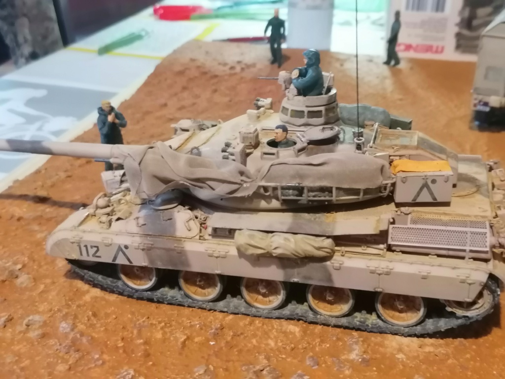 [MENG] AMX 30 B canon de 105 char de combat et camion GBC 8 KT Réf TS 013 & scratch Img_2455