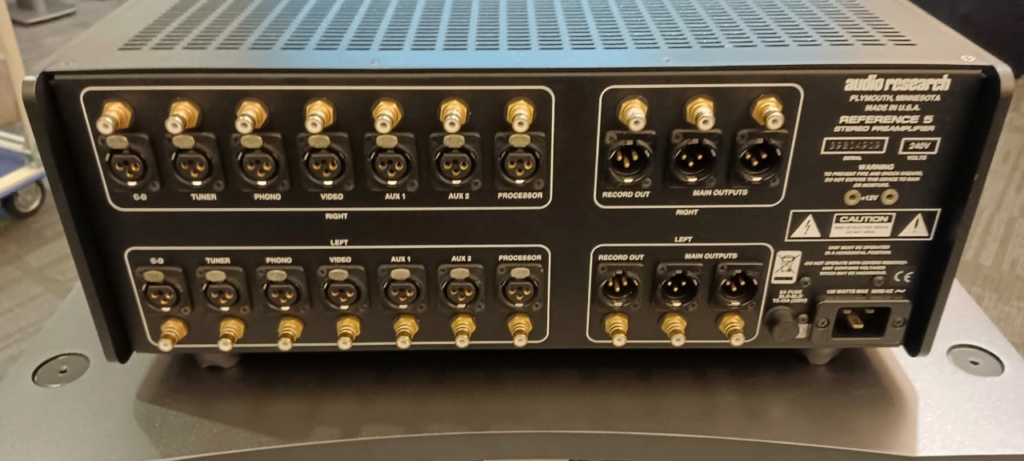 Audio Research Ref5 vacuum tube preamp 0924a310