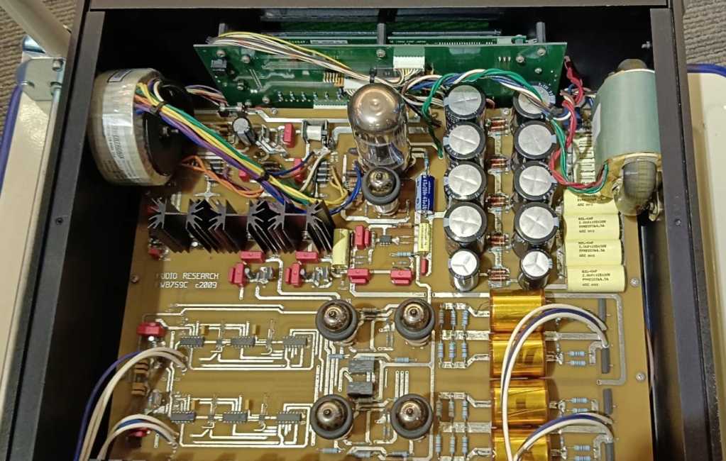 Audio Research Ref5 vacuum tube preamp 4b3e3110