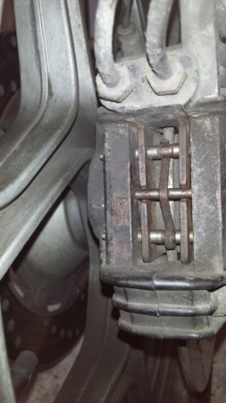 front brake pad wear uneven 20181113