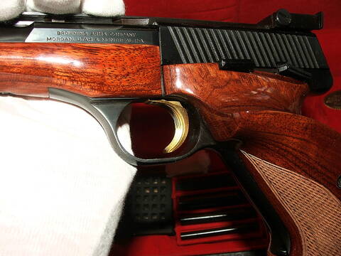 do browning medalist grips fit an international medalist do browning medalist grips fit an international medalist