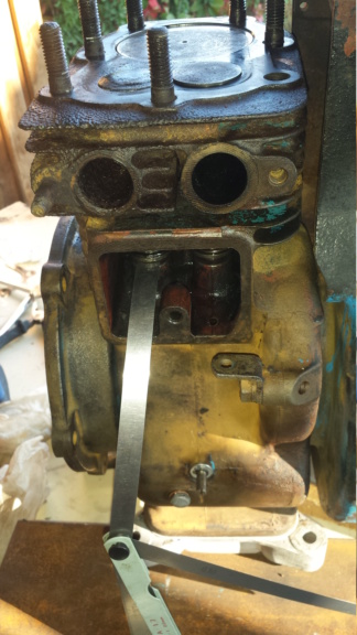 MOTEUR MAG  GUTBROD 1030 RESTAURATION POUR LA VENTE 20180836