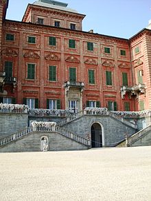 Demeure des Savoie-Carignan, le château de Racconigi près de Turin 220px-21