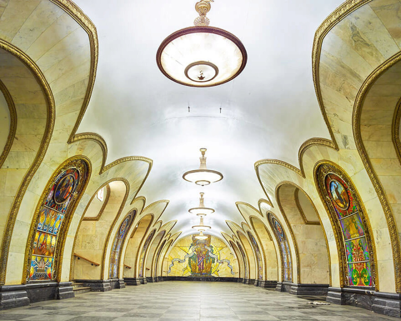 METRO - L'extraordinaire métro de Moscou 826