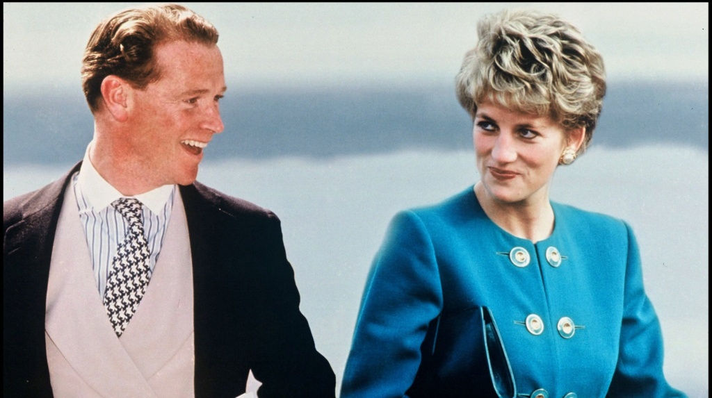 Série The Crown : le règne de la reine Elisabeth II - Page 4 Diana-11