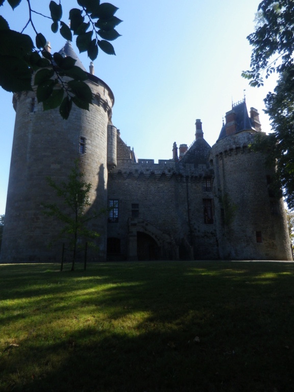 COMBOURG - Combourg, le donjon de Chateaubriand ... Imgp1219