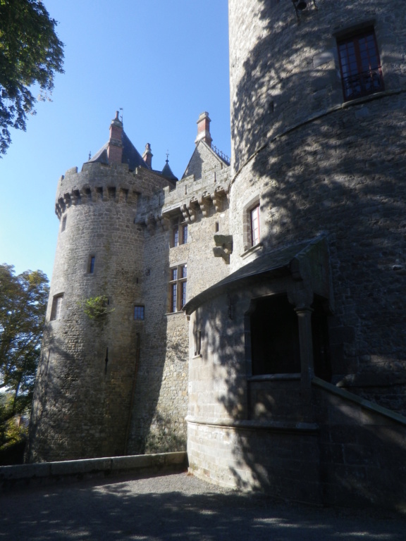 COMBOURG - Combourg, le donjon de Chateaubriand ... Imgp1220