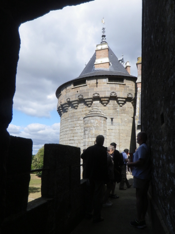 COMBOURG - Combourg, le donjon de Chateaubriand ... Imgp1224