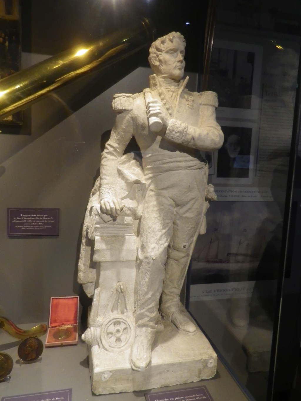 L'amiral Jules Dumont d'Urville ( 1790 - 1842 ) Imgp1967