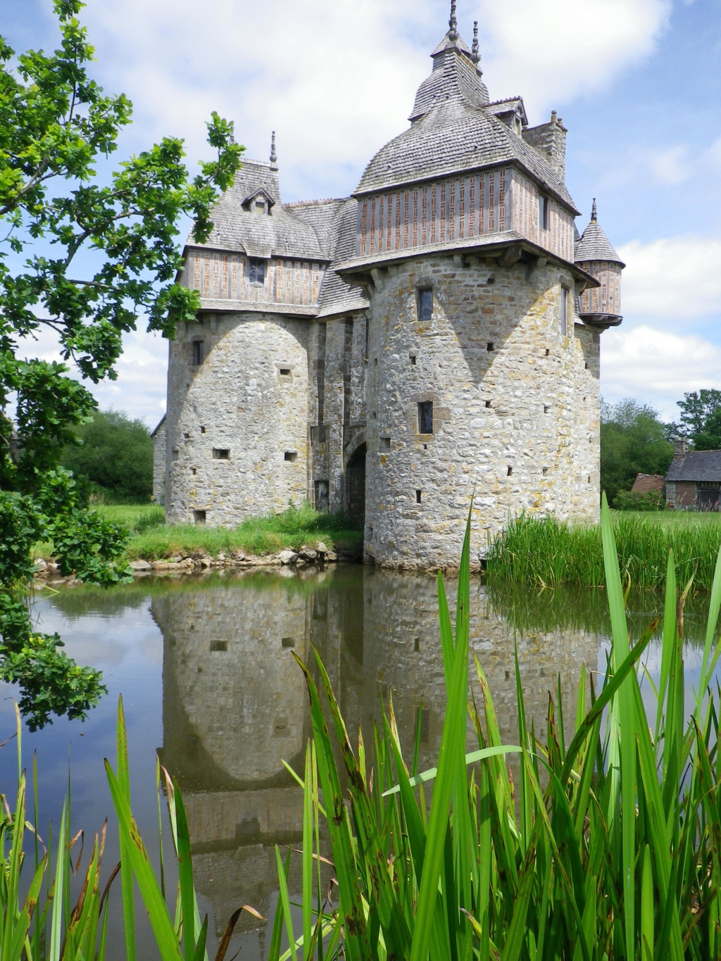 Domfront, Normandie le Manoir de la Saucerie