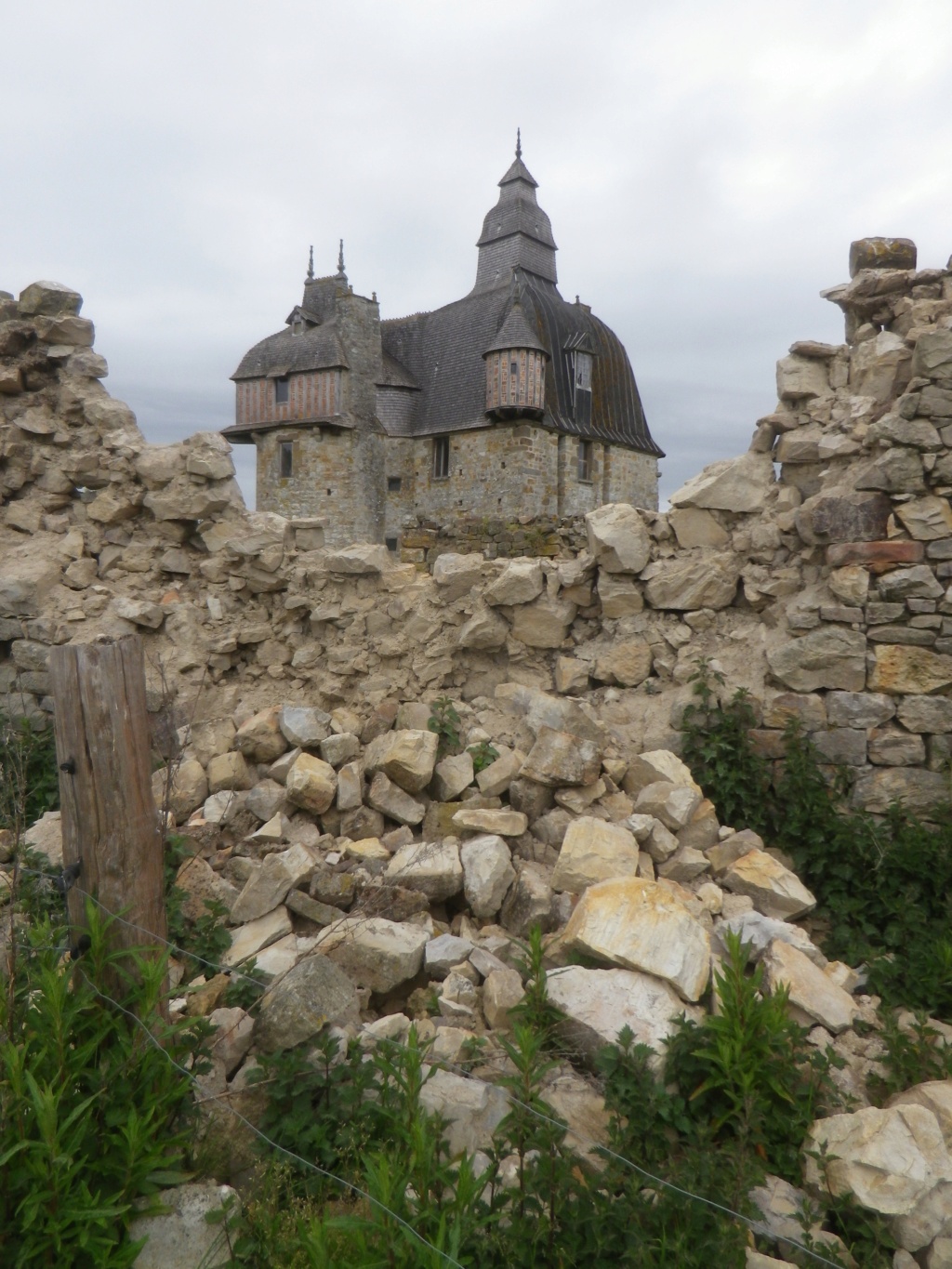 Domfront, Normandie le Manoir de la Saucerie
