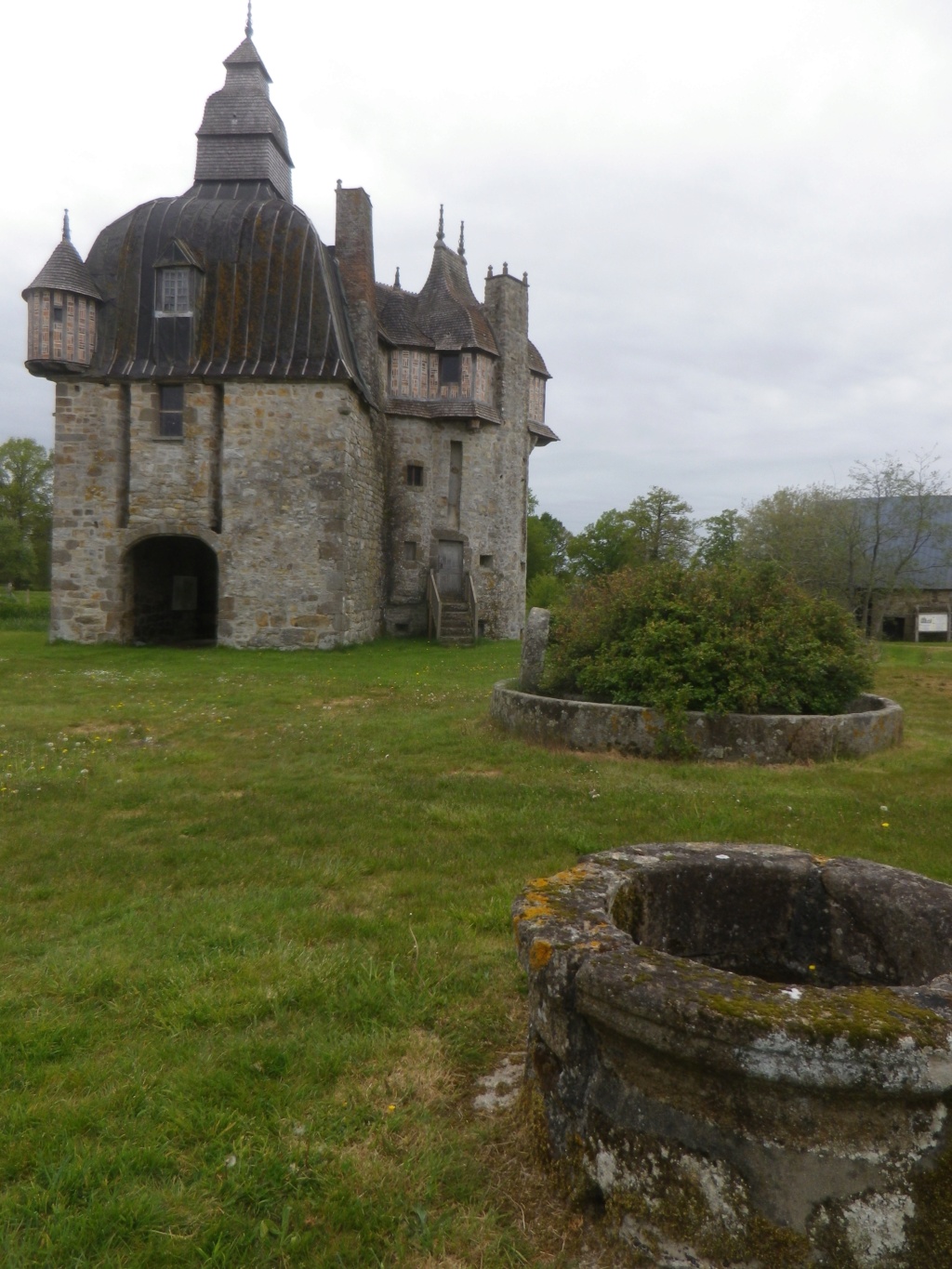 Domfront, Normandie le Manoir de la Saucerie