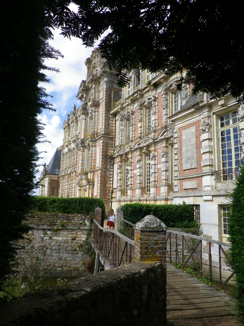 Dans l'Eure, le château de Beaumesnil Imgp2809