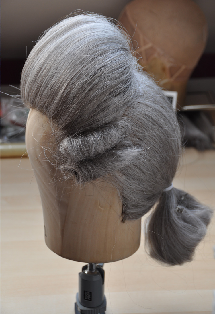 Les coiffures au XVIIIe siècle  - Page 14 Perruq10