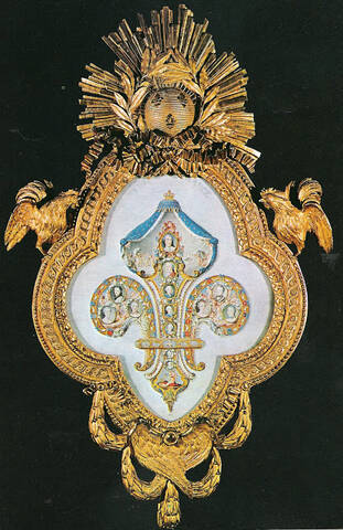 Symbole par excellence de la royauté française : la Fleur de Lys